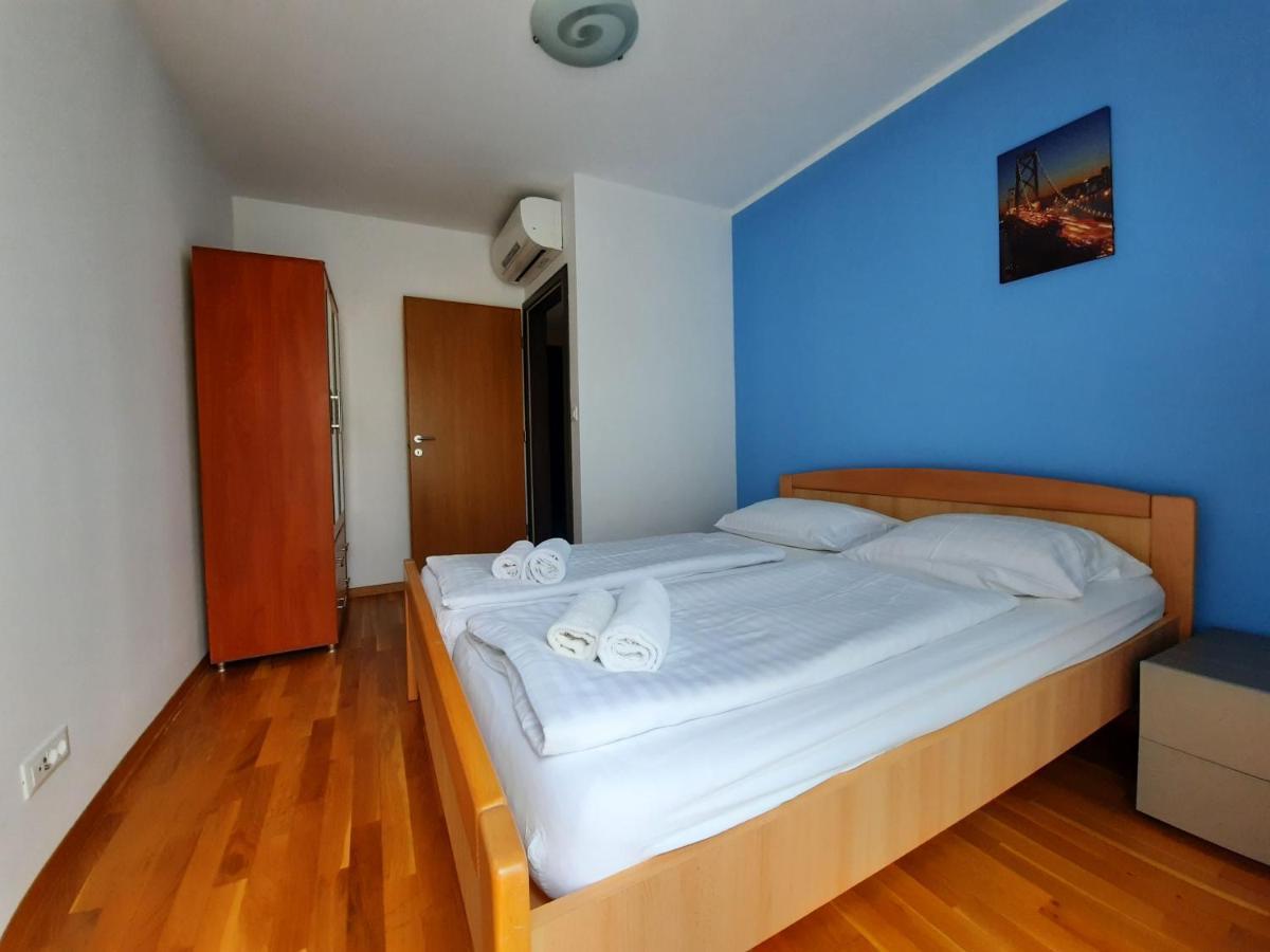 Maslina Apartment Premantura Exterior foto